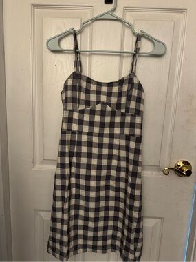 Checked Sleeveless Midi Dress in grayish/blue and Cream